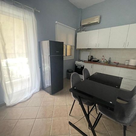 Nikea Apartment Near Piraeus Port And Metro St II Esterno foto